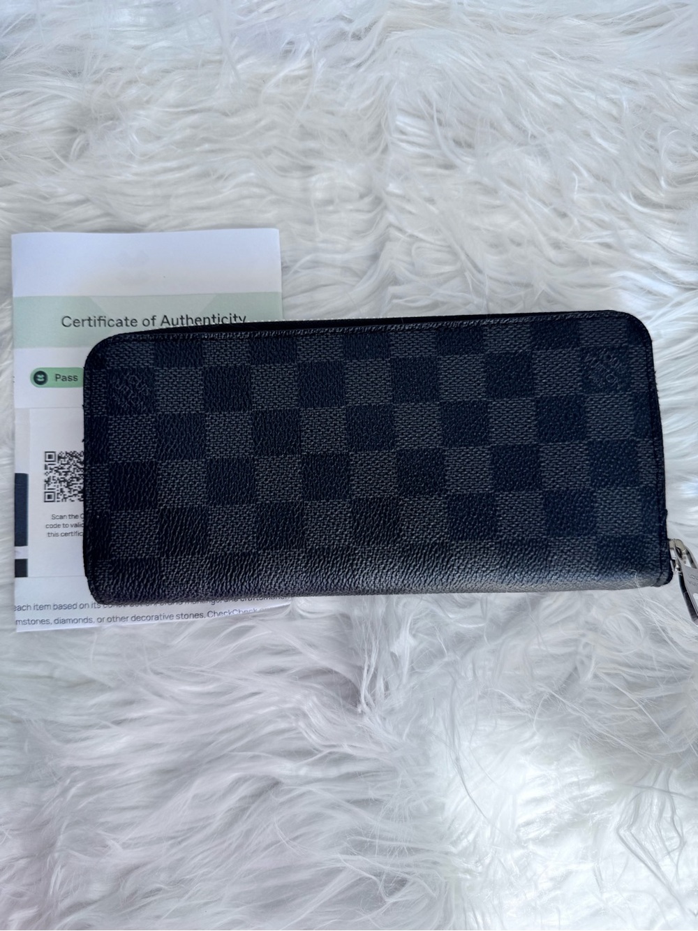 LOUIS VUITTON Zippy Organizer Wallet Damier Graphite N60111 Black